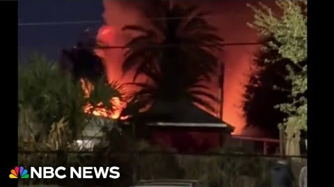 Plane crashes into Florida mobile home park