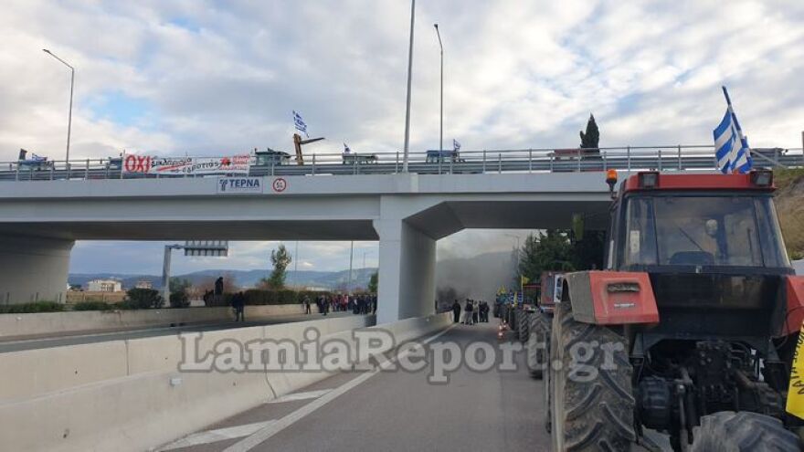 LamiaReport.gr: Έκλεισε η εθνική στο ύψος της Σκάλας Αταλάντης
