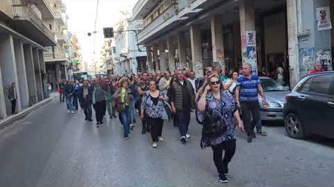 Πάτρα: Πορεία συμβασιούχων προς το Δημαρχείο